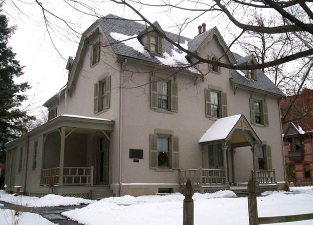 Stowe's home