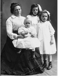 Belle Gunness and her children 